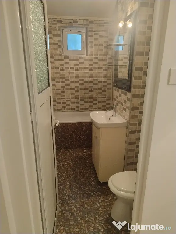 Garsoniera 30mp finisaje lux mobilata 77.000 EUR (proprietar) bloc2003