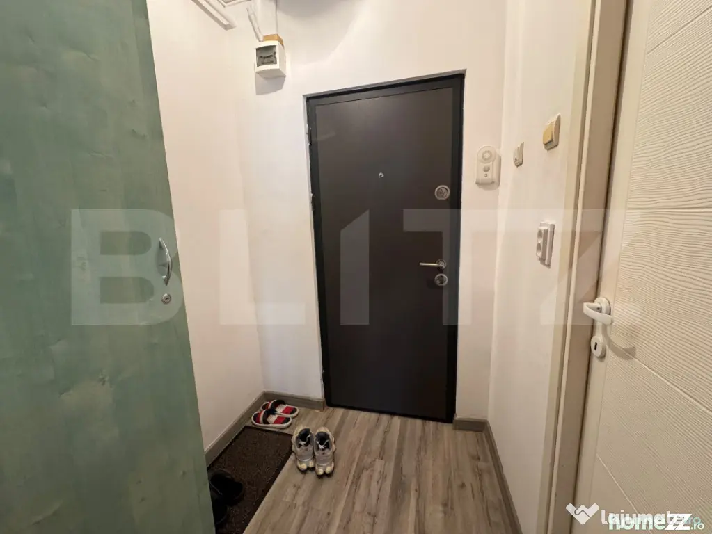 Garsonieră de vanzare, complet renovată, mobilată și uti - Deva (Hunedoara)