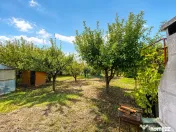Casă renovată cu teren de 938 mp, garaj și anexă – Val 