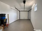 Casă renovată cu teren de 938 mp, garaj și anexă – Val 