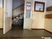 Apartament cu 3 camere de vânzare în zona Centrala, Fag... 