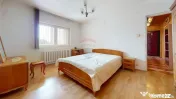 Apartament cu 3 camere de vânzare în zona Centrala, Fag... 