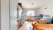 Apartament cu 3 camere de vânzare în zona Centrala, Fag... 