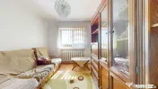 Apartament cu 3 camere de vânzare în zona Centrala, Fag... 