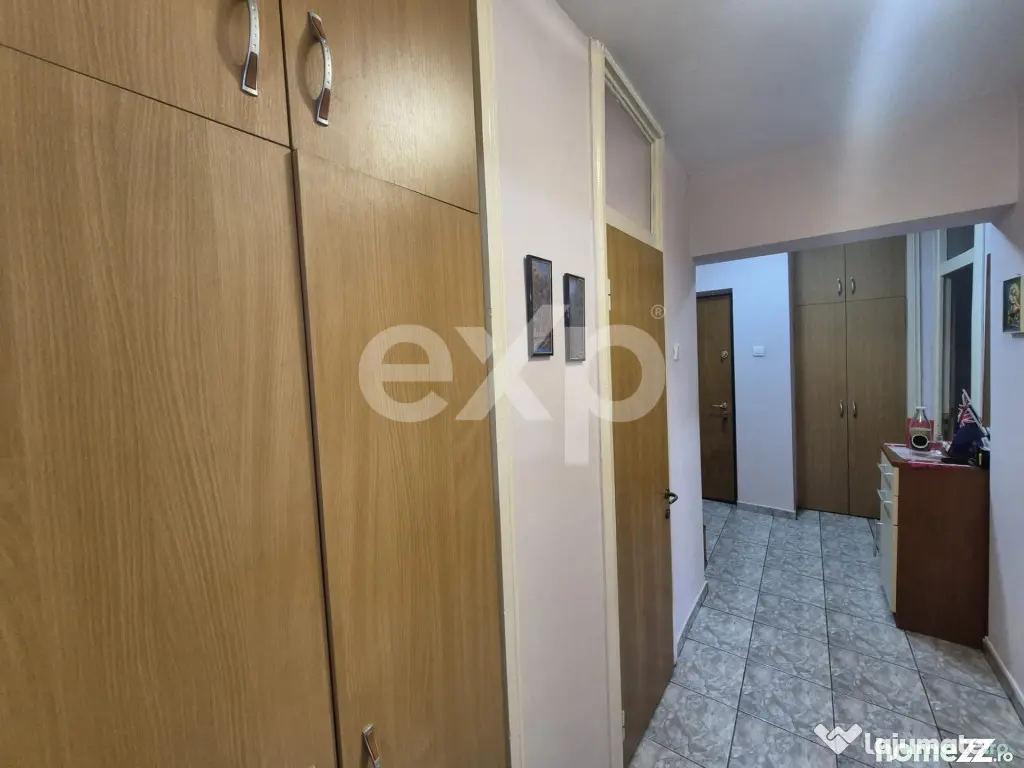 De vanzare I 3 camere luminoase | Basarabia - Arena National