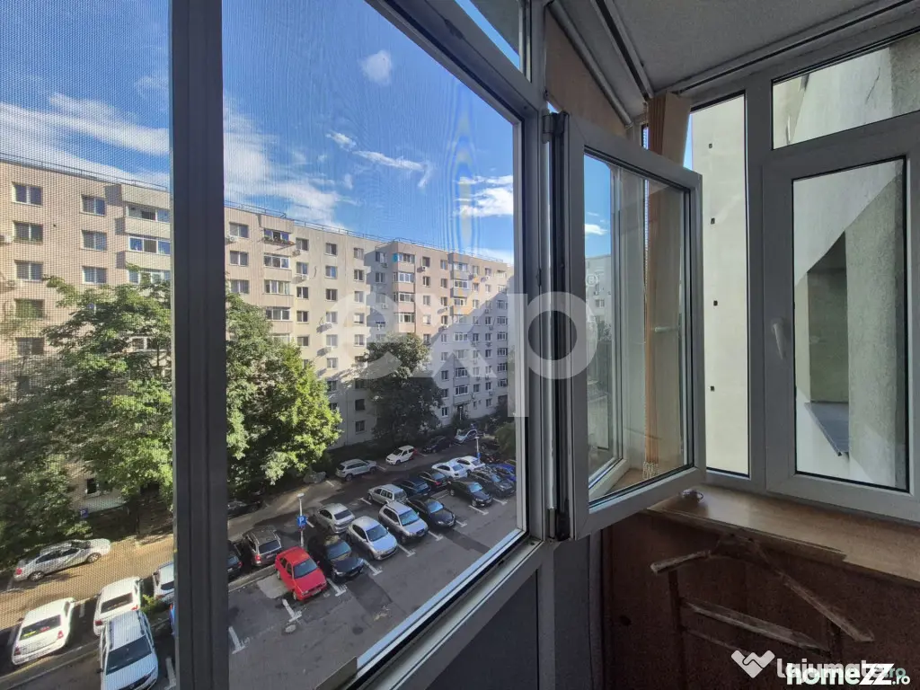 De vanzare I 3 camere luminoase | Basarabia - Arena National