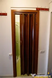 Garsoniera cu baie si bucatarie, mobilata, loc parcare, Trac 
