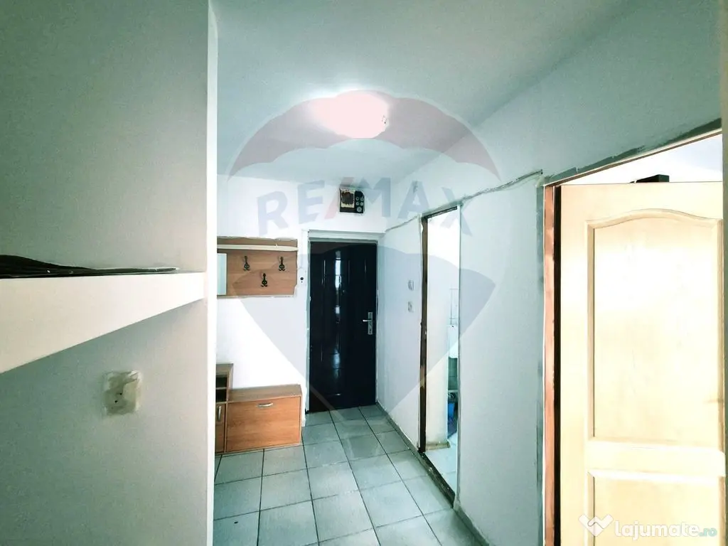 Garsoniera de vanzare decomandata | Metrou Piata Sudului ...