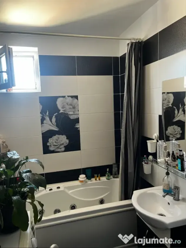 Duplex 2 camere, spațios, mobilat și utilat, gata de mutare, loc de parcare