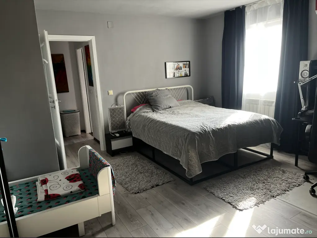 Duplex 2 camere, spațios, mobilat și utilat, gata de mutare, loc de parcare