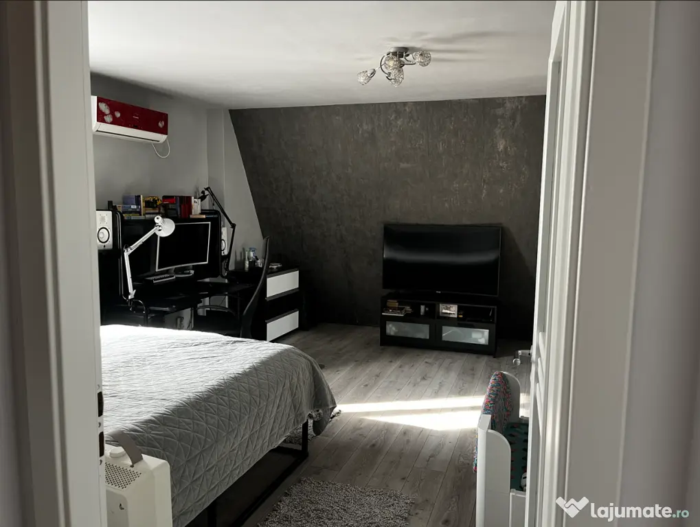 Duplex 2 camere, spațios, mobilat și utilat, gata de mutare, loc de parcare