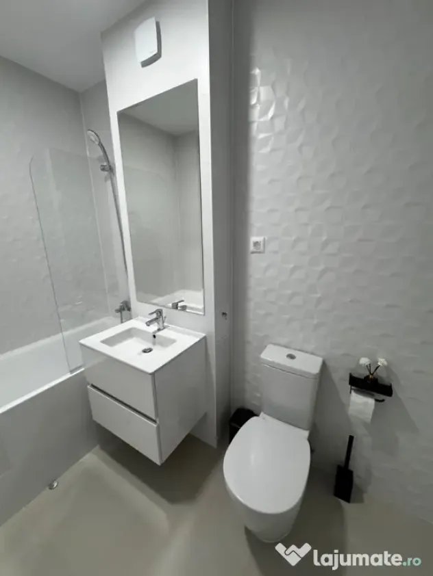 Proprietar inchiriez ap 2 camere