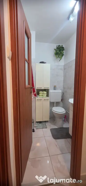 Urgent! Neg!! Prop! Vând ap 3 cam, 2 băi, 2 beciuri, balcon