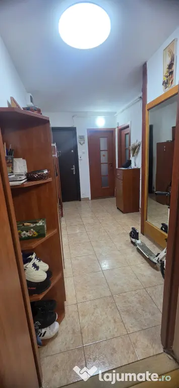Urgent! Neg!! Prop! Vând ap 3 cam, 2 băi, 2 beciuri, balcon