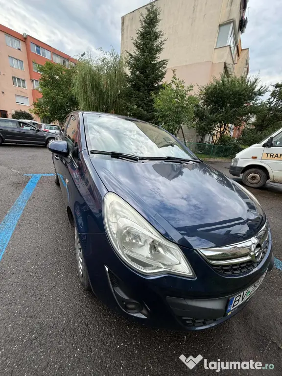 Vând Opel Corsa D 2011