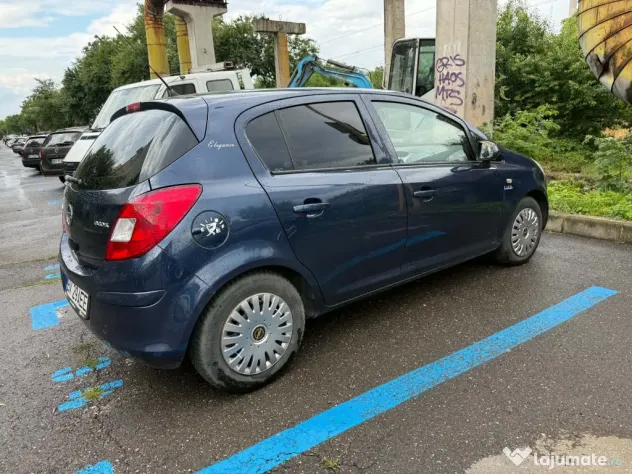 Vând Opel Corsa D 2011
