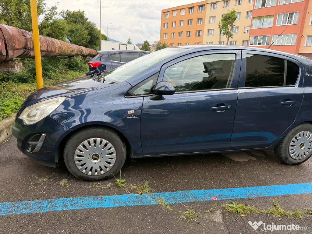 Vând Opel Corsa D 2011
