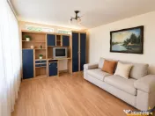 Casa spatioasa Spatiu Comercial 50 mp garaj teren 1.000 m