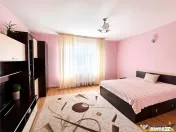 Casa spatioasa Spatiu Comercial 50 mp garaj teren 1.000 m 