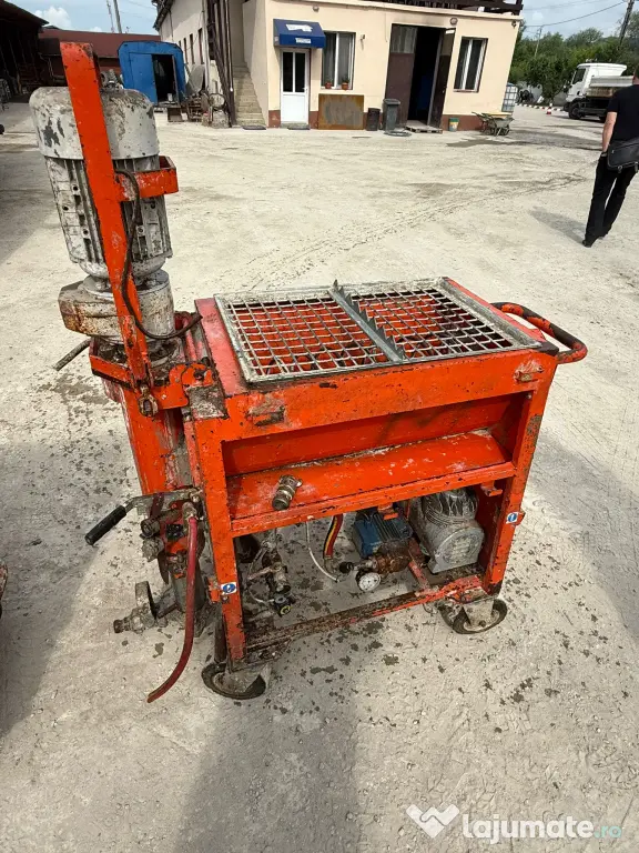 Mașină profesională de tencuit și pompat mortar Mixer Mustang+ malaxor+ furtune