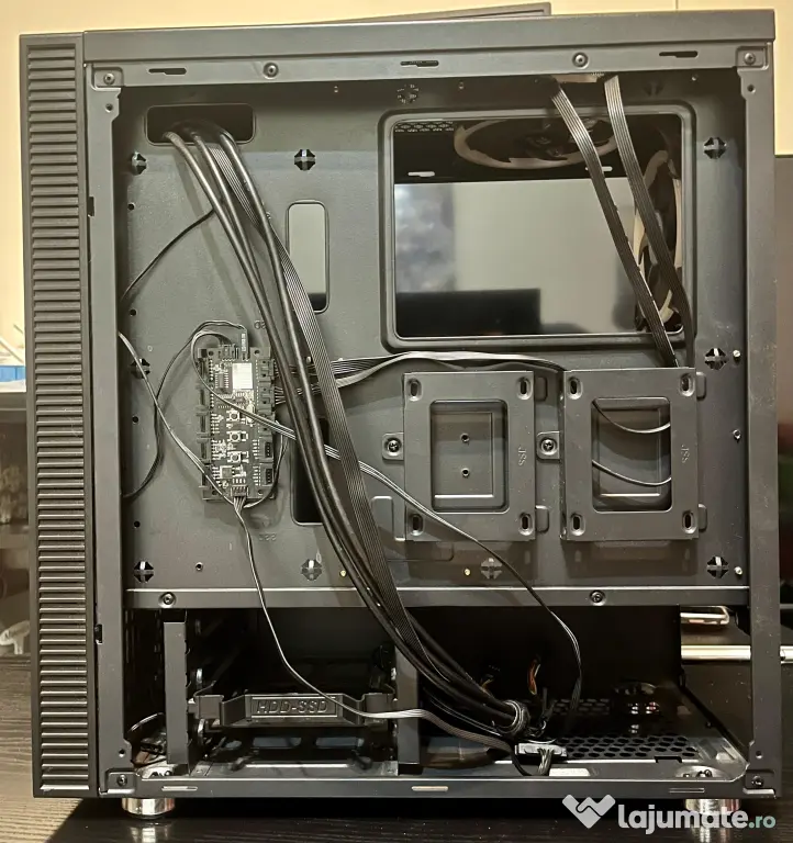 Carcasă Redragon SteelJaw GC-608 – Sticlă Securizată + 4 Fan-uri cu Telecomandă