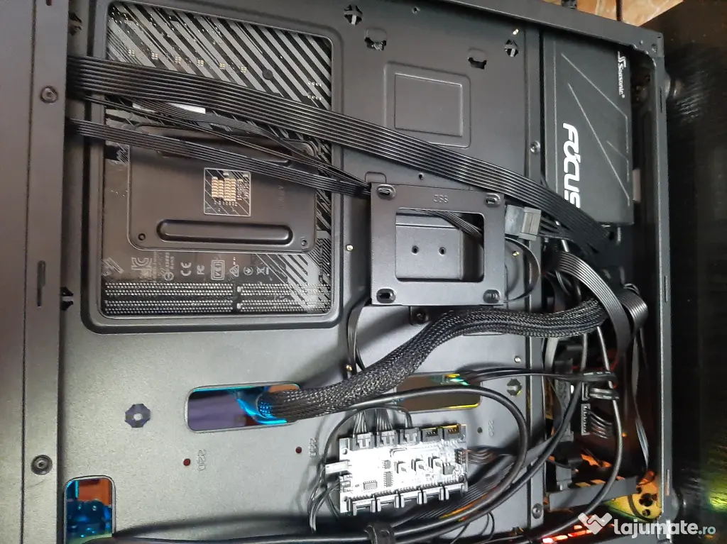 Carcasă Redragon SteelJaw GC-608 – Sticlă Securizată + 4 Fan-uri cu Telecomandă
