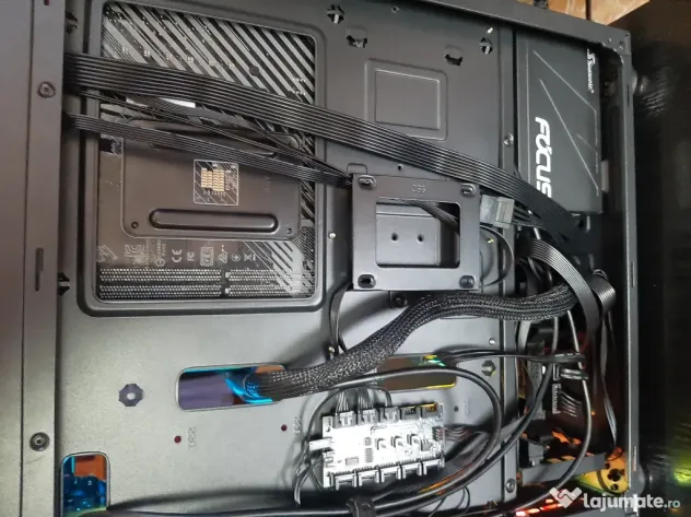 Carcasă Redragon SteelJaw GC-608 – Sticlă Securizată + 4 Fan-uri cu Telecomandă