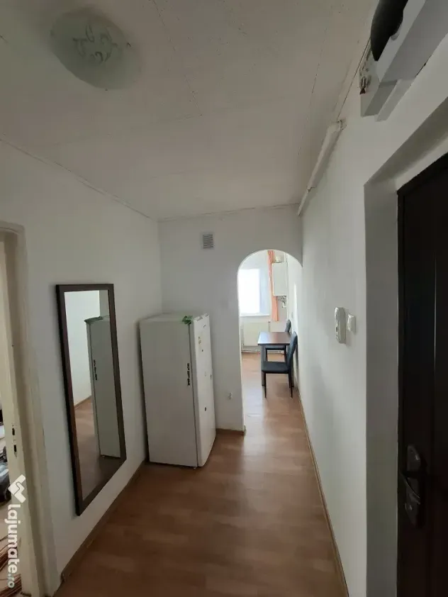 Vand apartament 2 camere Micro 3, Strada Lotus