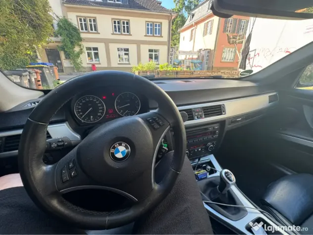 Bmw 318i e92 autoturism