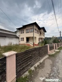 Casa 263 mp , 671 mp teren, Câmpulung Moldovenesc, Bucovina