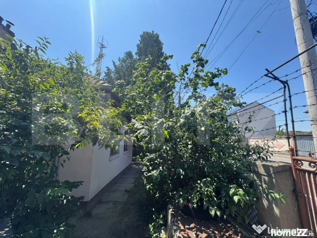 Casă pe teren de 427 mp, deschidere 15 ml, Catargiu, zona B