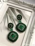 Cercei eleganți cu cristale