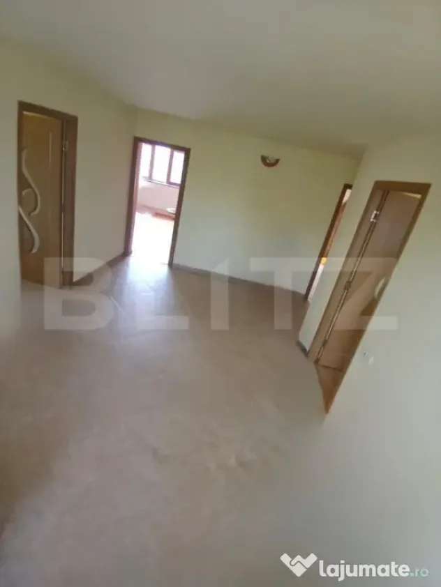 Casa P+M cu 5 camere si garaj, amplasate pe un teren de 650m
