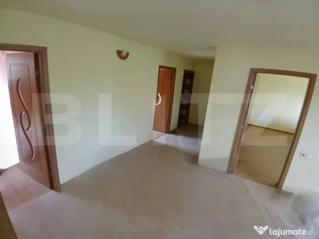 Casa P+M cu 5 camere si garaj, amplasate pe un teren de 650m