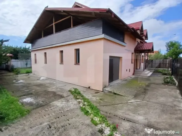 Casa P+M cu 5 camere si garaj, amplasate pe un teren de 650m