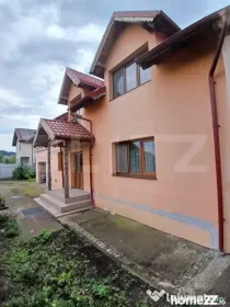 Casa P+M cu 5 camere si garaj, amplasate pe un teren de 650m