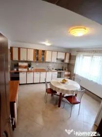 Casa P+M cu 5 camere si garaj, amplasate pe un teren de 650m