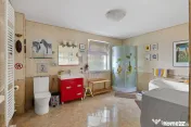 Vilă cu 4 camere de vânzare 921 mp zona Subcetate,Arad