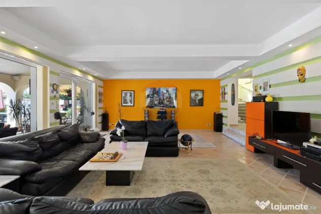 Vilă cu 4 camere de vânzare 921 mp zona Subcetate,Arad