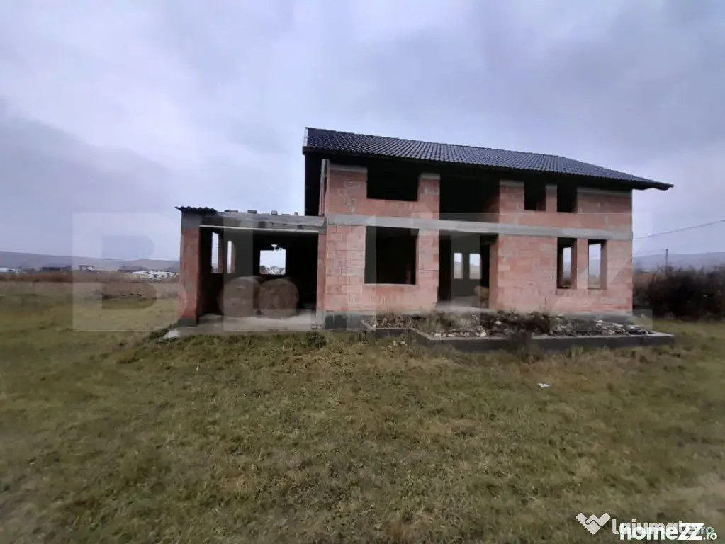 Casă individuală , 180 mp utili, teren de 1.500 mp, la 16 - Cepari (Bistrita-Nasaud)