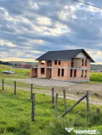 Casă individuală , 180 mp utili, teren de 1.500 mp, la 16