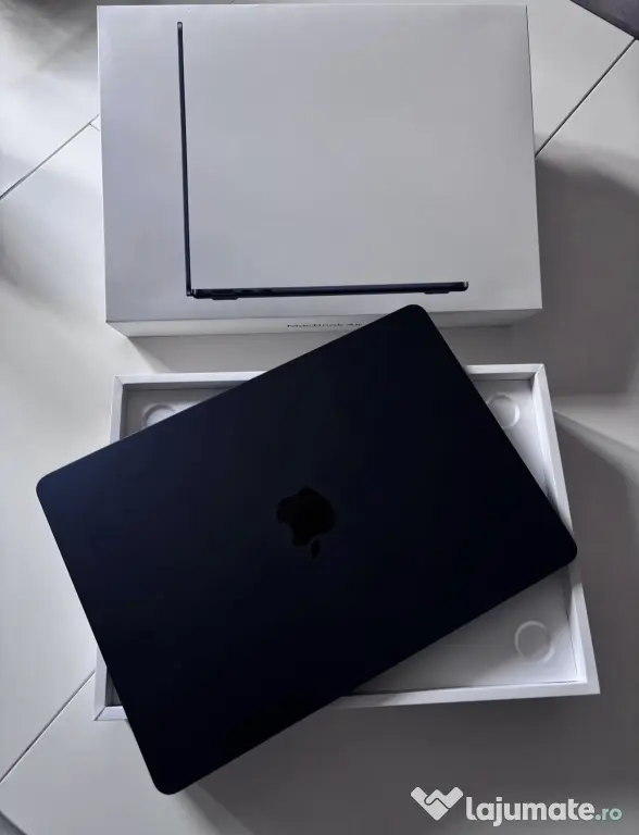 MacBook Air m2 16gb
