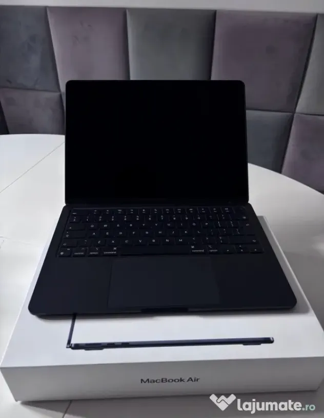 MacBook Air m2 16gb