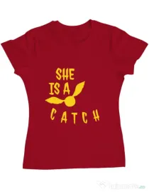 Tricou ADLER dama She is a catch Rosu