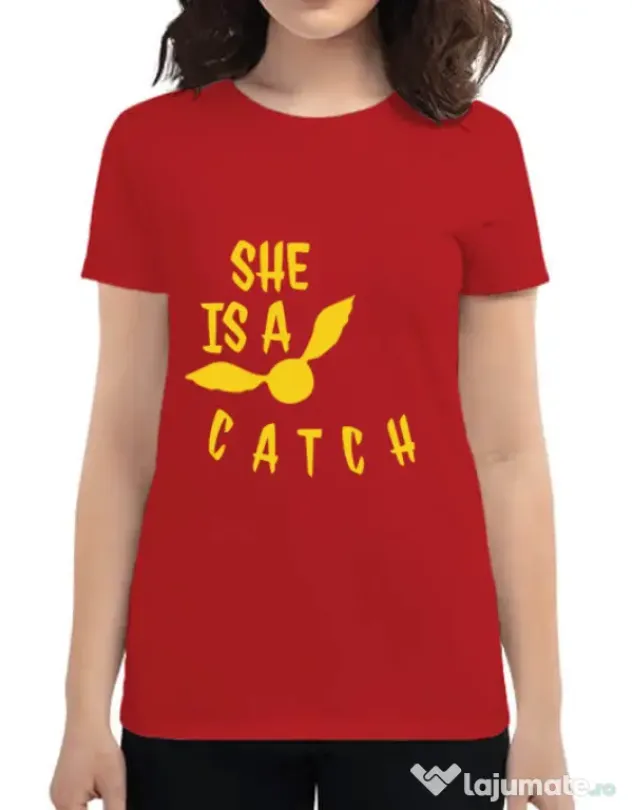 Tricou ADLER dama She is a catch Rosu