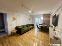 Apartament cu 3 camere, 55 mp, centrala si AC, zona Ultracen