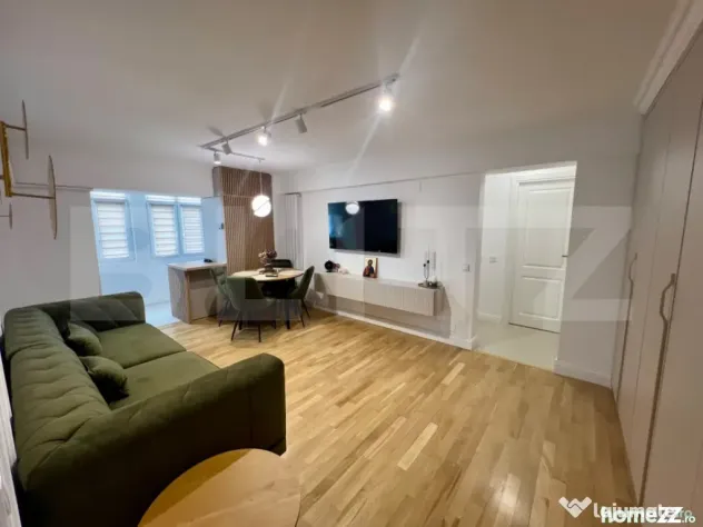 Apartament cu 3 camere, 55 mp, centrala si AC, zona Ultracen - Craiova (Dolj)
