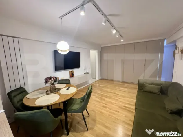 Apartament cu 3 camere, 55 mp, centrala si AC, zona Ultracen - Craiova (Dolj)