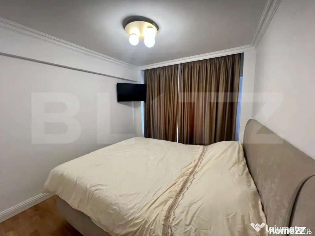 Apartament cu 3 camere, 55 mp, centrala si AC, zona Ultracen - Craiova (Dolj)