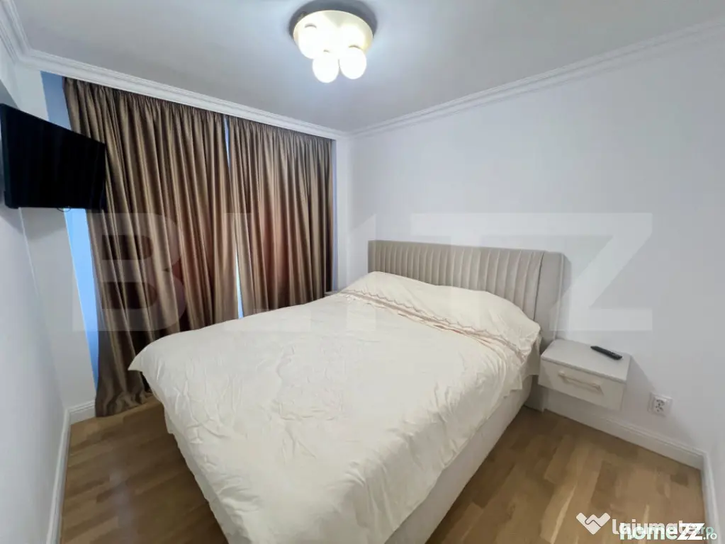 Apartament cu 3 camere, 55 mp, centrala si AC, zona Ultracen - Craiova (Dolj)